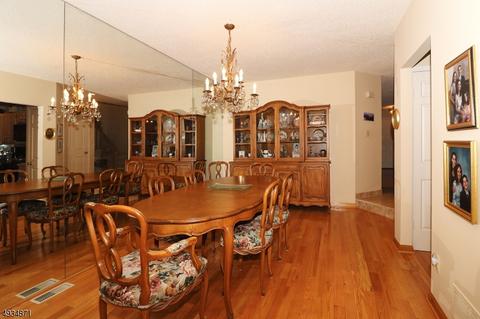 903 Park Pl, Springfield, NJ 07081 photo 4