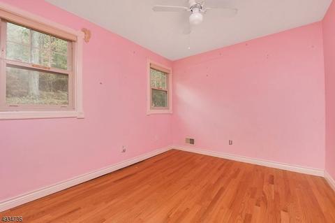 53 Mohawk Trl, Wayne, NJ 07470 photo 17