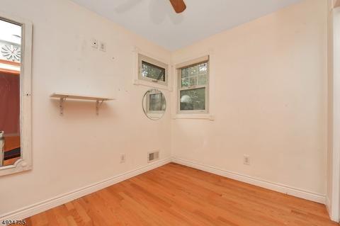53 Mohawk Trl, Wayne, NJ 07470 photo 16