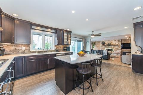 53 Verkade Dr, Wayne, NJ 07470 photo 2