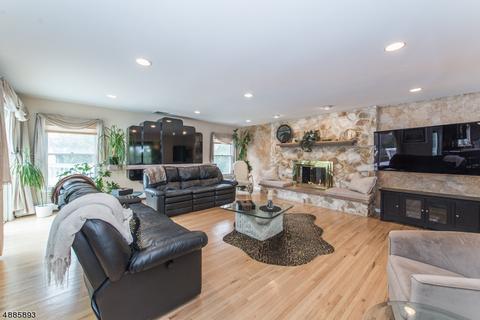 53 Verkade Dr, Wayne, NJ 07470 photo 6