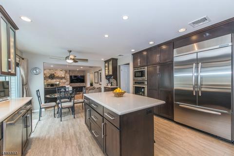 53 Verkade Dr, Wayne, NJ 07470 photo 3
