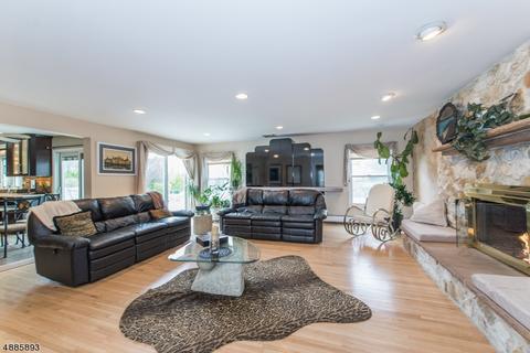 53 Verkade Dr, Wayne, NJ 07470 photo 7