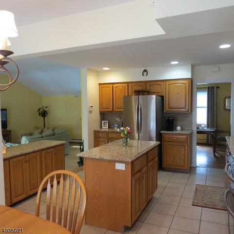18 Fieldstone Pl, Wayne, NJ 07470 photo 5