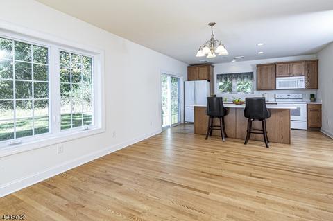 182 Spring Hill Rd, Skillman, NJ 08558 photo 6