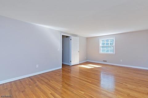 25 Old Forge Ln, Berkeley Heights, NJ 07922 photo 14