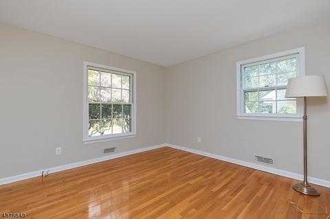 25 Old Forge Ln, Berkeley Heights, NJ 07922 photo 11