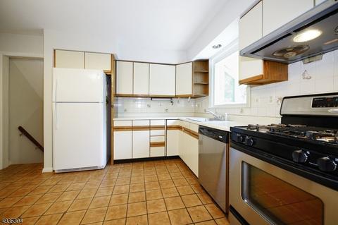 1 Kemp Dr, Springfield, NJ 07081 photo 8