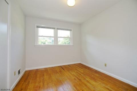1 Kemp Dr, Springfield, NJ 07081 photo 12