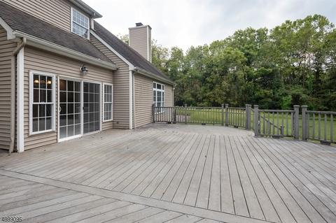 33 Benjamin Dr, Washington, NJ 07882 photo 4