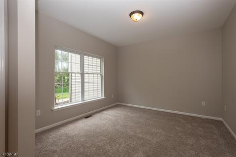 33 Benjamin Dr, Washington, NJ 07882 photo 17