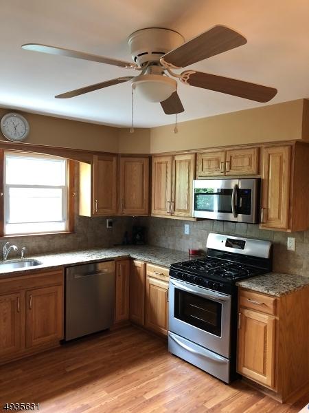 512 Centre St, Nutley, NJ 07110 photo 3