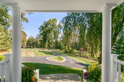 71 Lowery Ln, Mendham, NJ 07945 photo 2