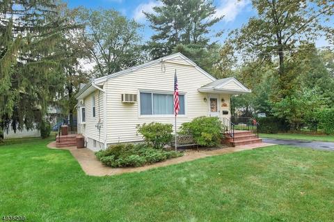 100 Summit Ave, Waldwick, NJ 07463 photo 3