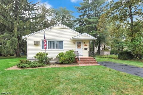 100 Summit Ave, Waldwick, NJ 07463 photo 1