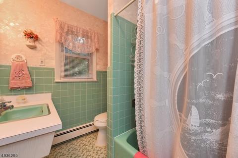 100 Summit Ave, Waldwick, NJ 07463 photo 17