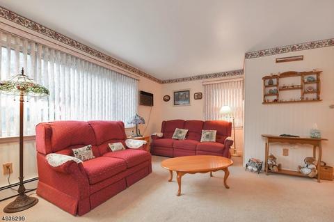 100 Summit Ave, Waldwick, NJ 07463 photo 6