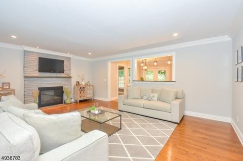 74 Hardwick Ln, Wayne, NJ 07470 photo 6