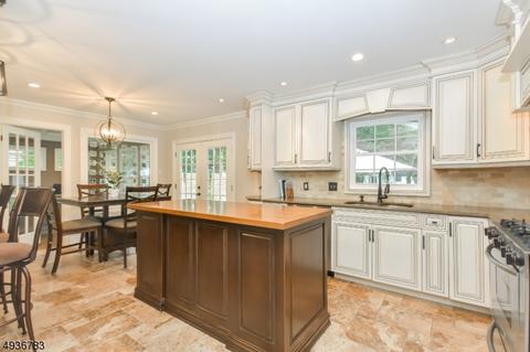 74 Hardwick Ln, Wayne, NJ 07470 photo 11