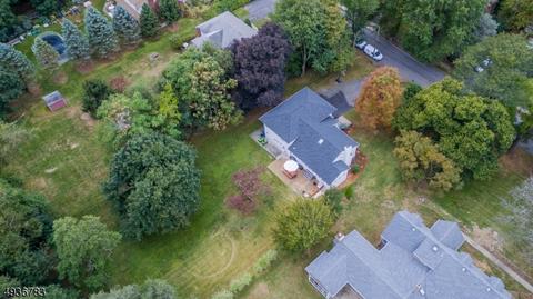 74 Hardwick Ln, Wayne, NJ 07470 photo 4