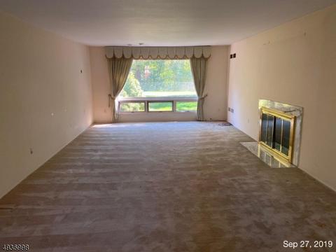 52 Tree Top Dr, Springfield, NJ 07081 photo 5