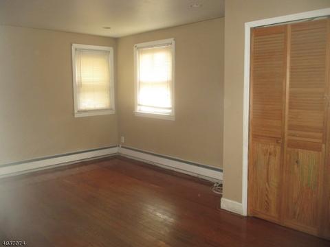 28 Rowland Ave, Hackensack, NJ 07601 photo 5