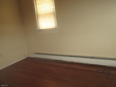 28 Rowland Ave, Hackensack, NJ 07601 photo 6