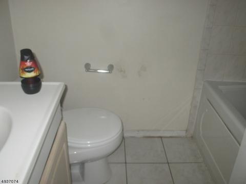 28 Rowland Ave, Hackensack, NJ 07601 photo 9
