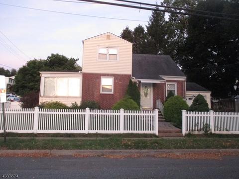 28 Rowland Ave, Hackensack, NJ 07601 photo 2