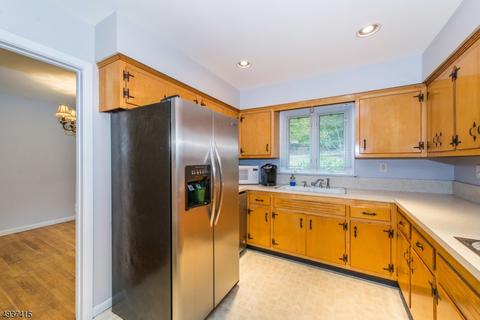 345 Indian Rd, Wayne, NJ 07470 photo 11