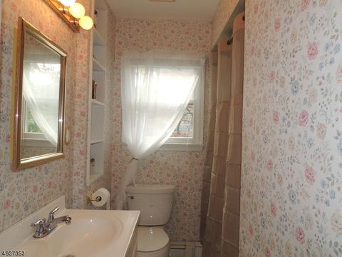 54 Knickerbocker Ave, Dover, NJ 07801 photo 18
