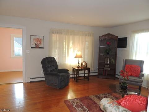 54 Knickerbocker Ave, Dover, NJ 07801 photo 8