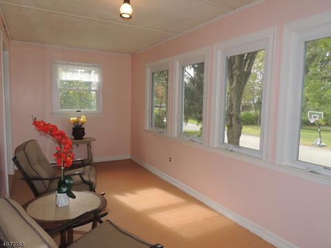 54 Knickerbocker Ave, Dover, NJ 07801 photo 5