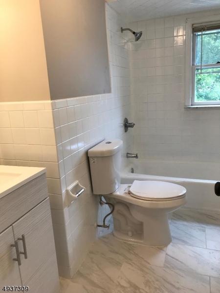 20 Gregory Ter, Bloomfield, NJ 07003 photo 4