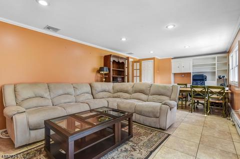 121 Laurel Dr, Springfield, NJ 07081 photo 9