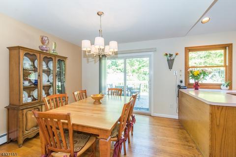 16 Pine Ter, Wayne, NJ 07470 photo 5