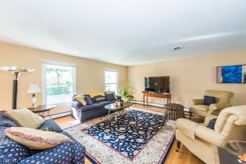 16 Pine Ter, Wayne, NJ 07470 photo 4