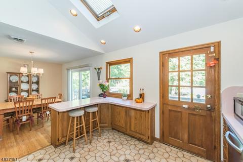 16 Pine Ter, Wayne, NJ 07470 photo 8