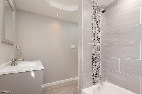 240 E 8th Ave, Roselle, NJ 07203 photo 7