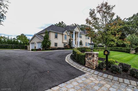 101 Thomas Dr, Clark, NJ 07066 photo 2