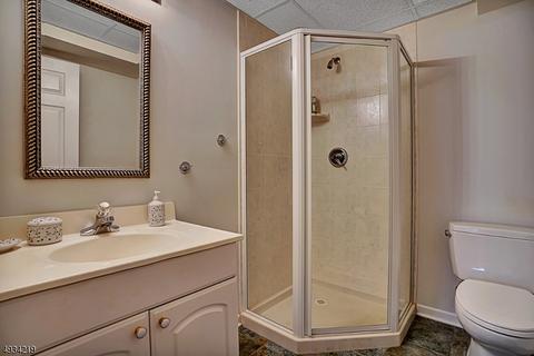 49 Totten Dr, Bridgewater, NJ 08807 photo 18