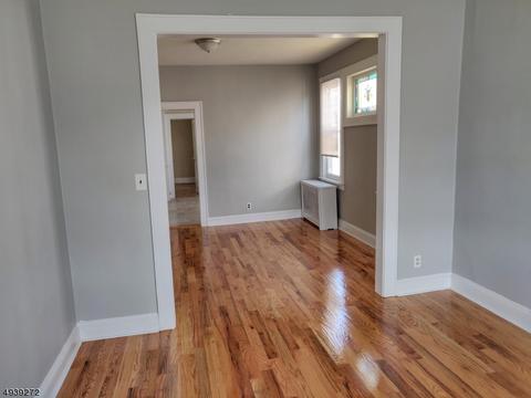 70 Wolf Pl, Hillside, NJ 07205 photo 6