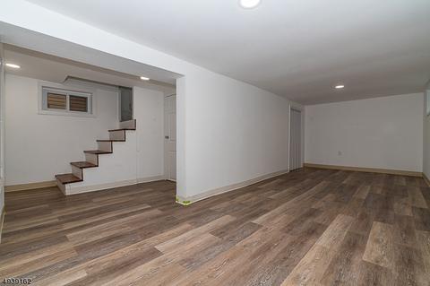 511 E 3rd Ave, Roselle, NJ 07203 photo 15