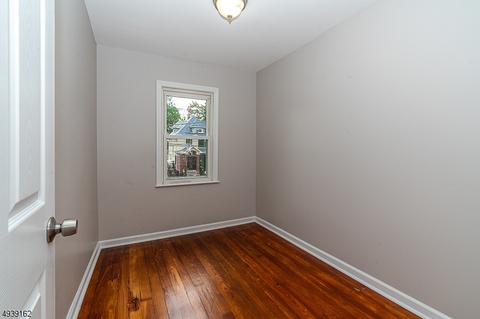 511 E 3rd Ave, Roselle, NJ 07203 photo 18