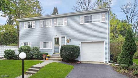 70 Lawrence Dr, Hackettstown, NJ 07840 photo 3