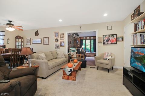 70 Lawrence Dr, Hackettstown, NJ 07840 photo 9
