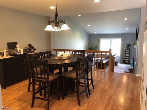 79 Lexington Ln, Wayne, NJ 07470 photo 4