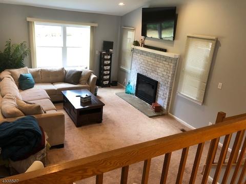 79 Lexington Ln, Wayne, NJ 07470 photo 6