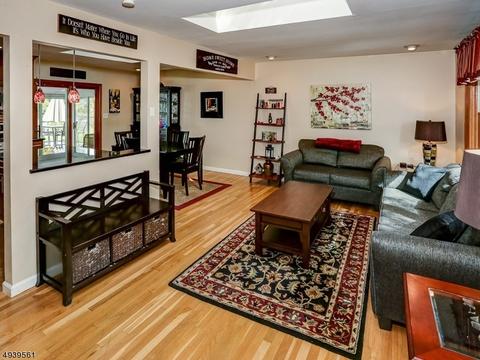 37 Taylor St, Dover, NJ 07801 photo 3
