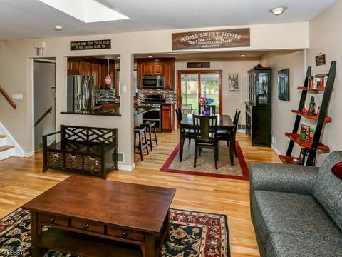 37 Taylor St, Dover, NJ 07801 photo 4